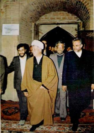 هاشمی و احمدی نژاد