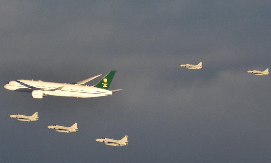 اسکورت عجیب هواپیمای ولیعهد سعودی +عکس