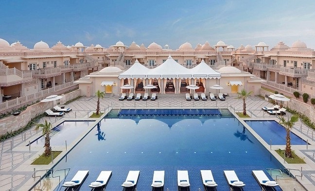 بزرگترین هتل جهان در مکه