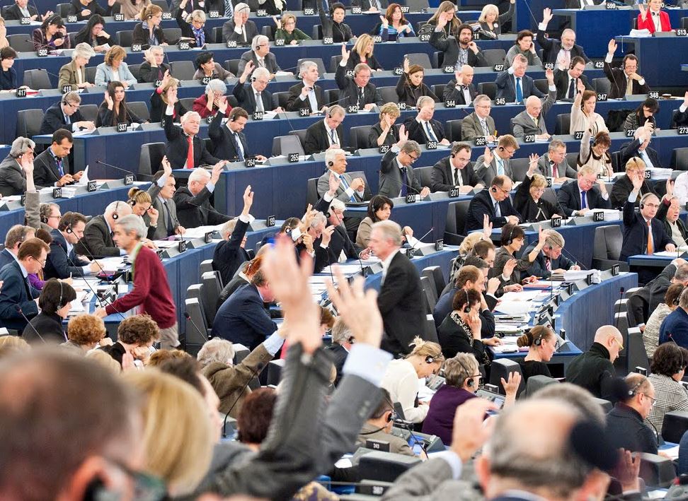 عادی‌سازی مناسبات با ایران در پارلمان اروپا به شرط مداخله!