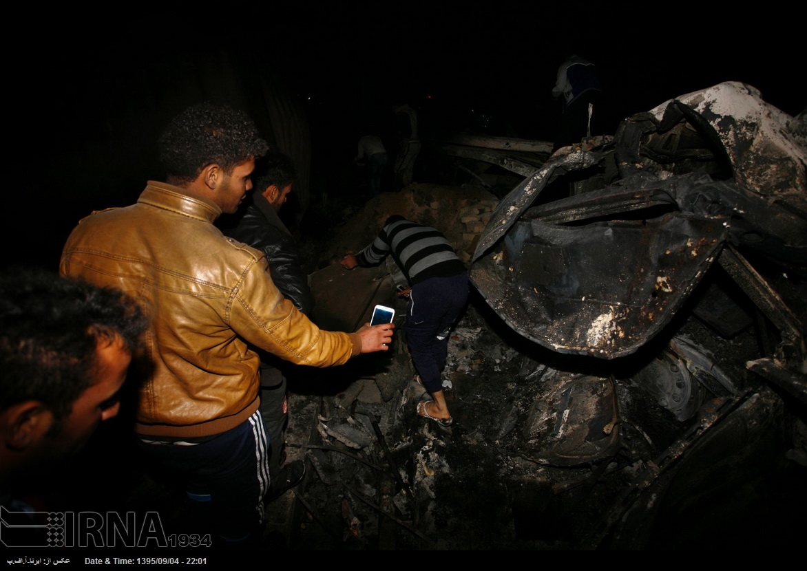 انفجار در مسیر بازگشت زائران ایرانی از کربلا+تصاویر