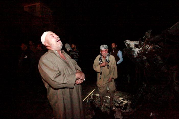 انفجار در مسیر بازگشت زائران ایرانی از کربلا+تصاویر