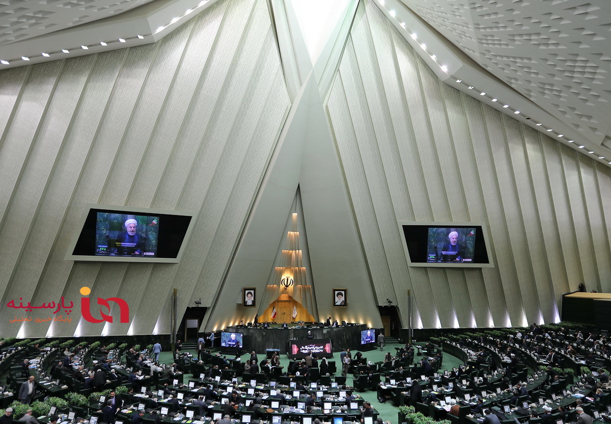 حواشی حضور روحانی در مجلس از دریچه دوربین پارسینه