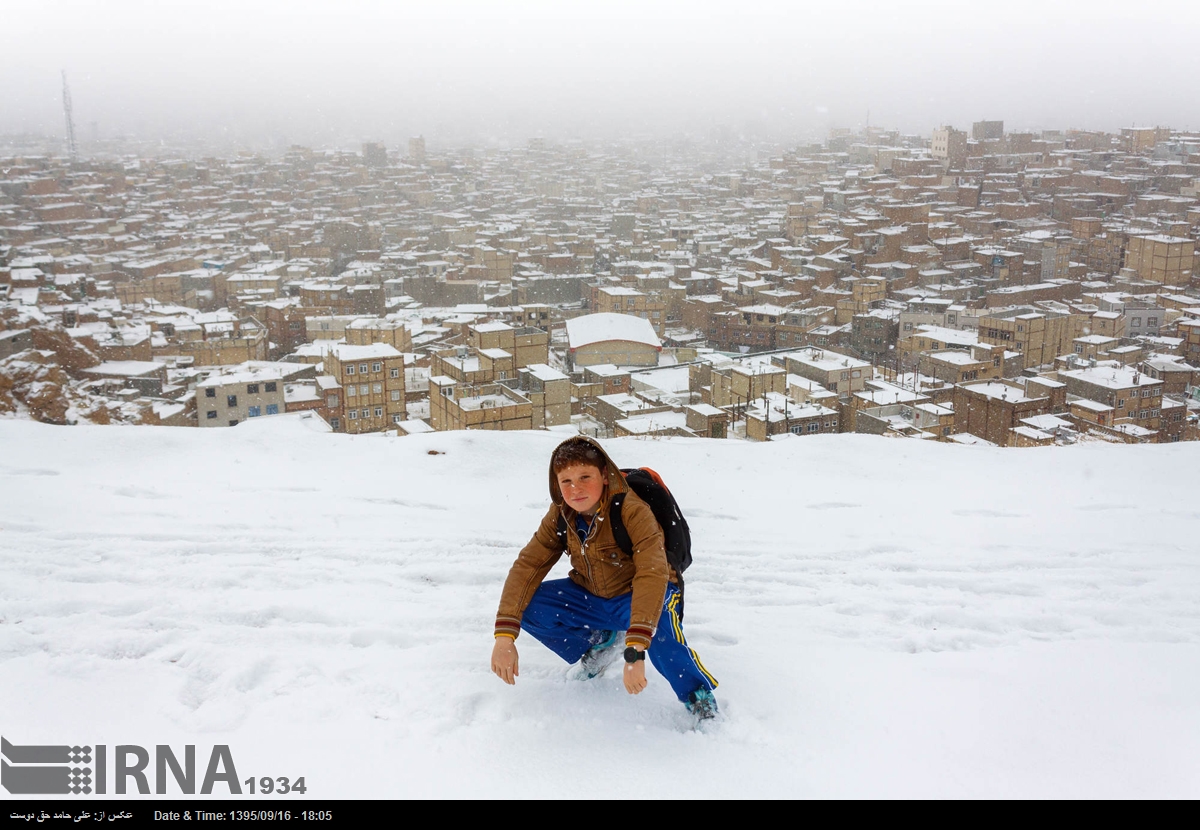 منظره هایی از بارش برف در تبریز