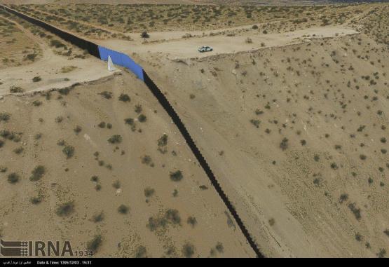 نمای هوایی از دیوار مرزی بین امریکا و مکزیک