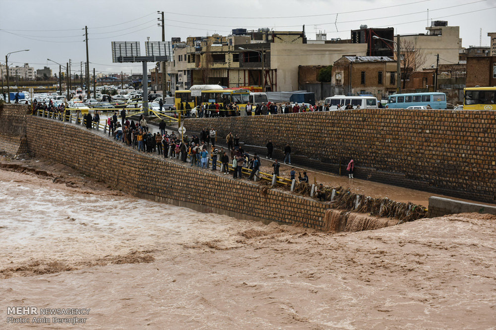 خروش رودخانه خشک شیراز پس از مدت‌ها خشکی