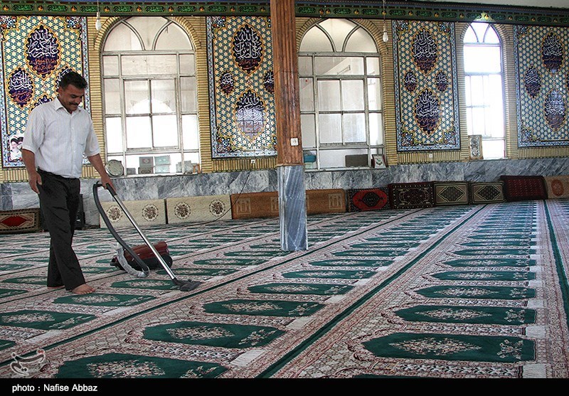 غبارروبی مساجد در آستانه ماه رمضان -اراک