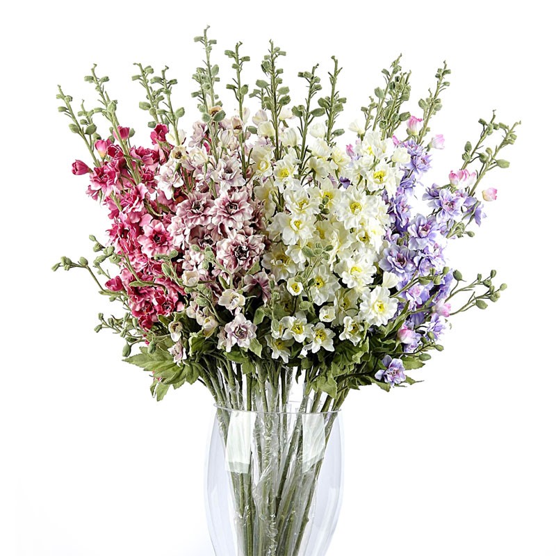 گل مصنوعی برای تزئین خانه انتخاب درستی است؟ گل مصنوعی برای تزئین خانه انتخاب درستی است؟