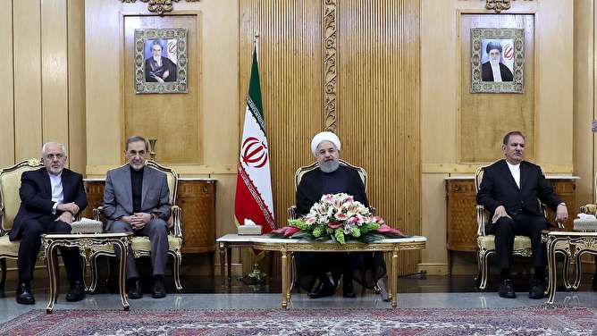 روحانی: یکجانبهگرایی آمریکاییها شیوه خطرناکی برای جهان است روحانی: یکجانبهگرایی آمریکاییها شیوه خطرناکی برای جهان است