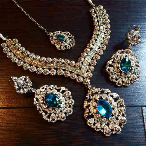 روشهای آرایش سریع برای مهمانیها روشهای آرایش سریع برای مهمانیها