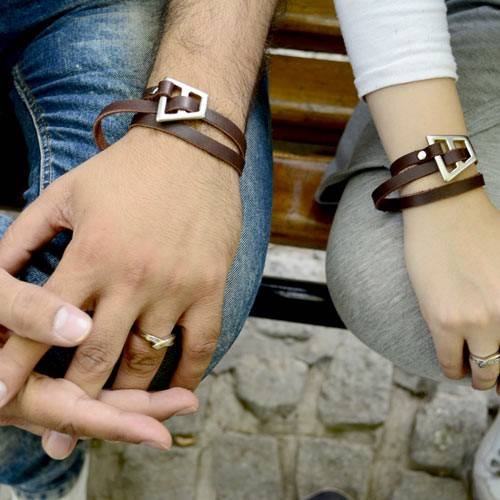 دستبند چرم طلا زنانه در طرح های شیک و زیبا