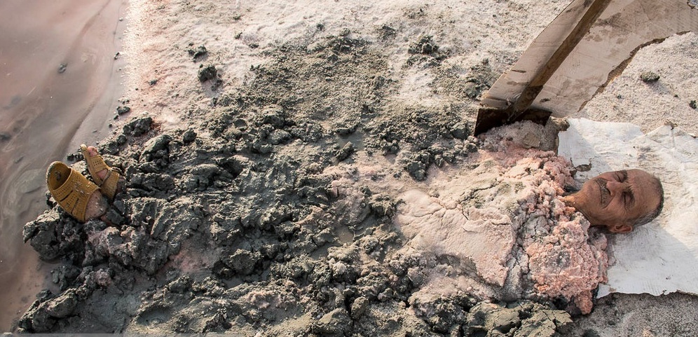 لجن‌درمانی در سواحل دریاچه ارومیه+تصاویر