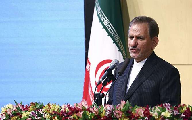 جهانگیری: دو خطر بیکاری و کاهش قدرت خرید کشور را تهدید می‌کند
