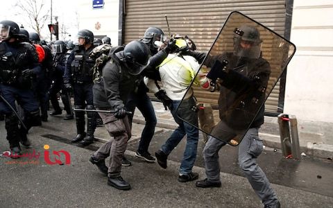 پلیس لباس شخصی در میان اغتشاشگران فرانسوی