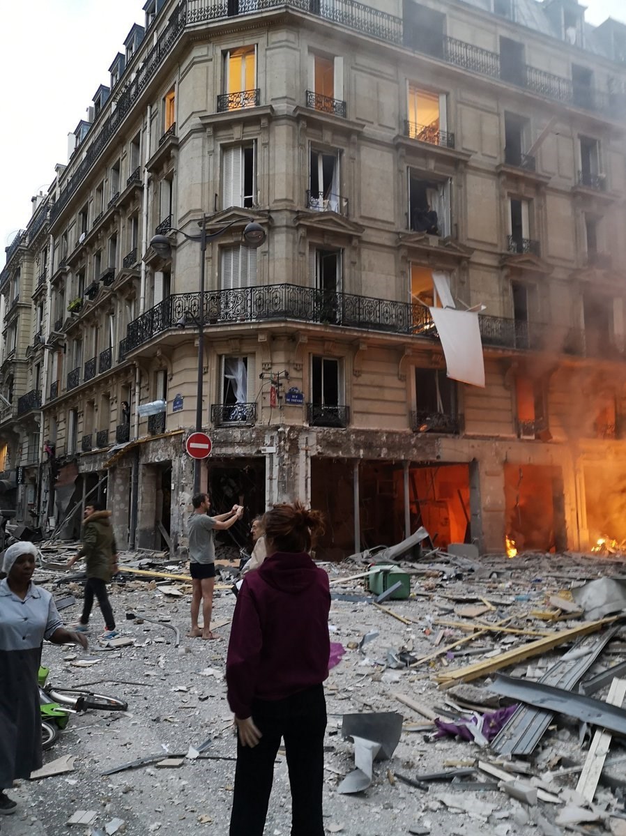 جزئیات جدید از انفجار بزرگ در مرکز پاریس +تصاویر