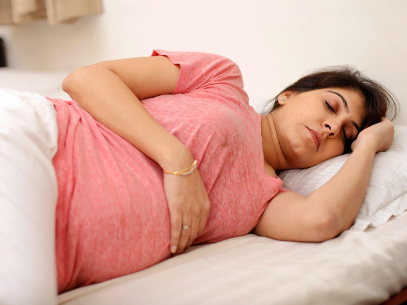 نکات مهم درباره خوابیدن در زمان بارداری