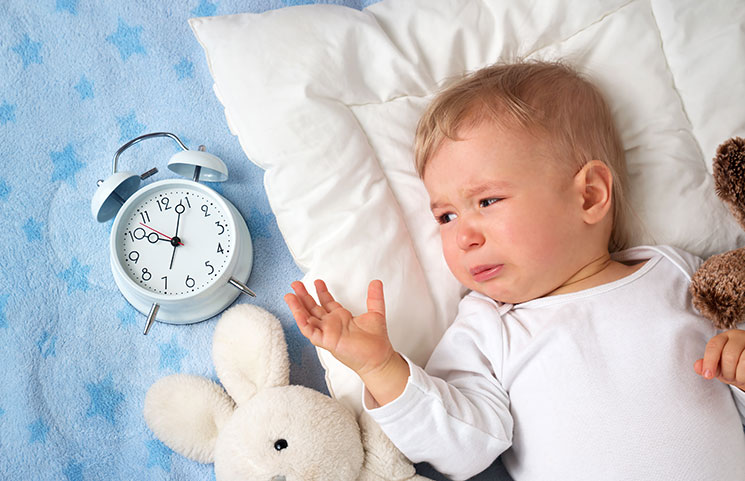 آیا گریه کردن طولانی نوزاد خطرناک است؟