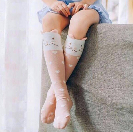 مدل جوراب‌های ساق بلند بچگانه+تصاویر