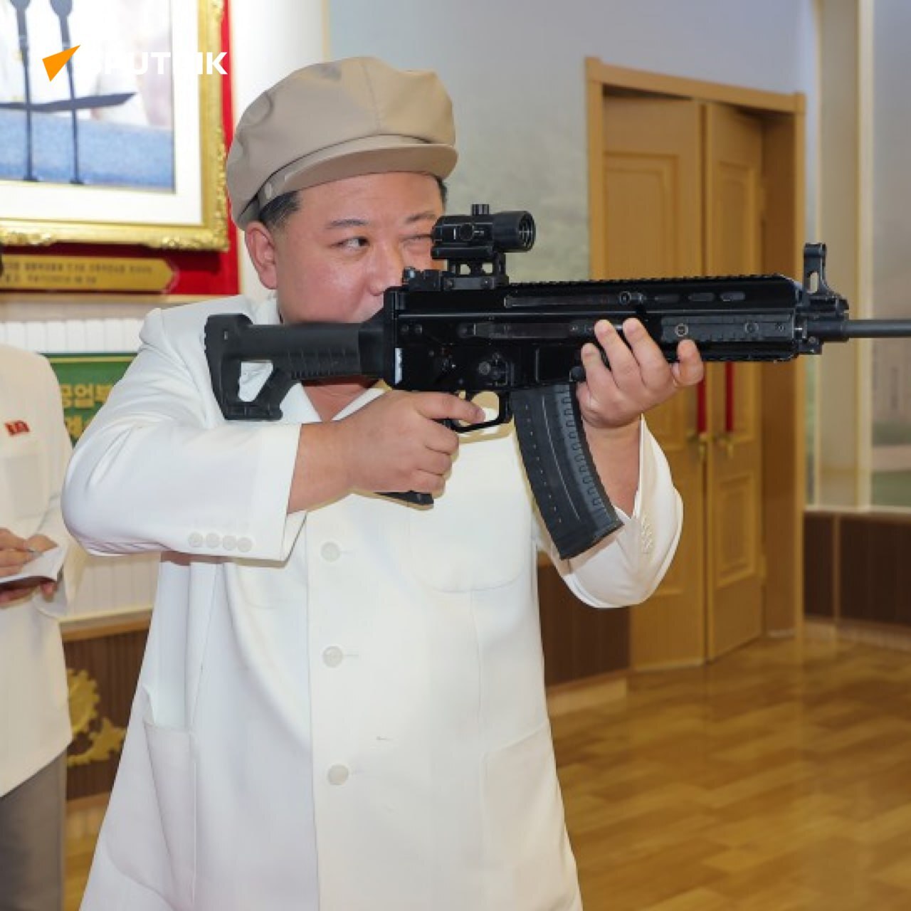 بازدید رهبر کره شمالی از کارخانجات صنایع دفاعی بازدید رهبر کره شمالی از کارخانجات صنایع دفاعی