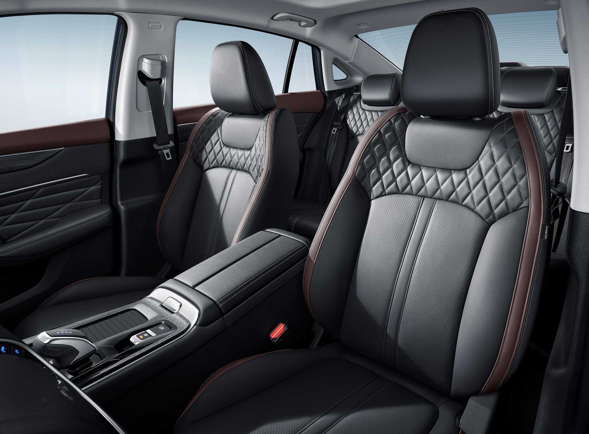 مشخصات و قیمت دانگ فنگ شاین مکس، محصول آینده ایران خودرو +تصاویر