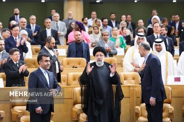پوشش زنان خارجی در دیدار با ابراهیم رئیسی