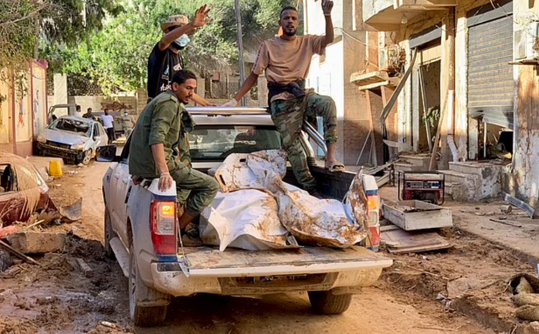 فاجعه سیل مرگبار لیبی و ادعای تکان دهنده درباره کشته شدن بیش از ۲۰ هزار تن از شهروندان