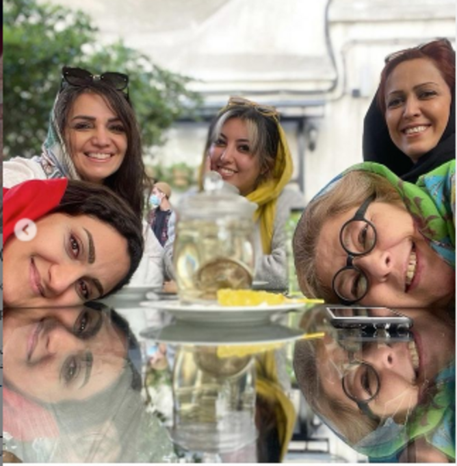 عکس بامزه الهام پاوه نژاد در کنار دوستانش +عکس