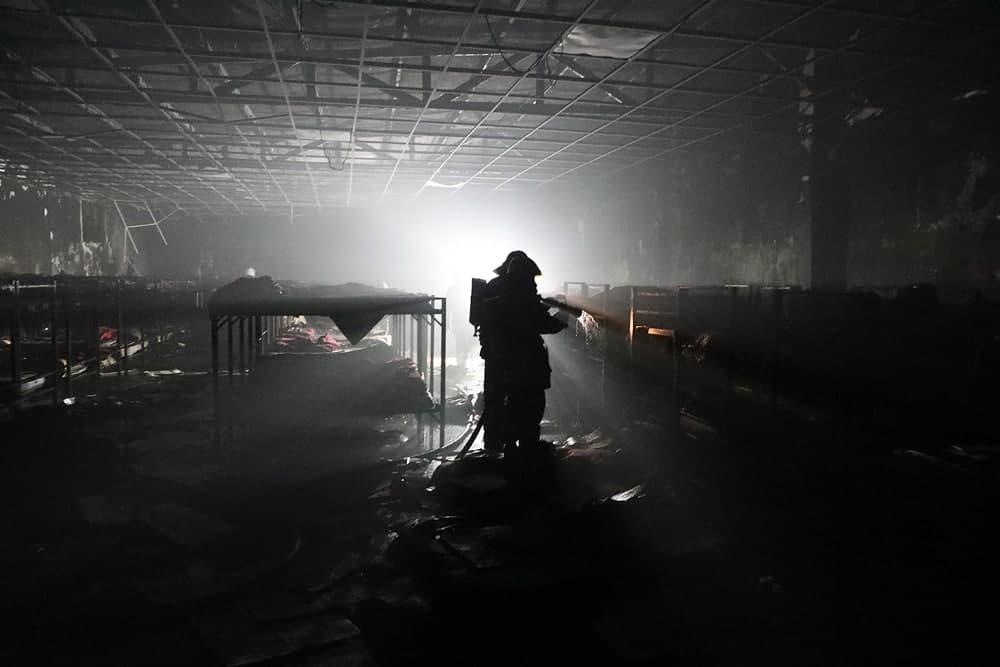 ۳ کشته و ۲۴ مجروح در پی آتش‌سوزی یک مرکز ترک اعتیاد در اطراف مشهد +عکس