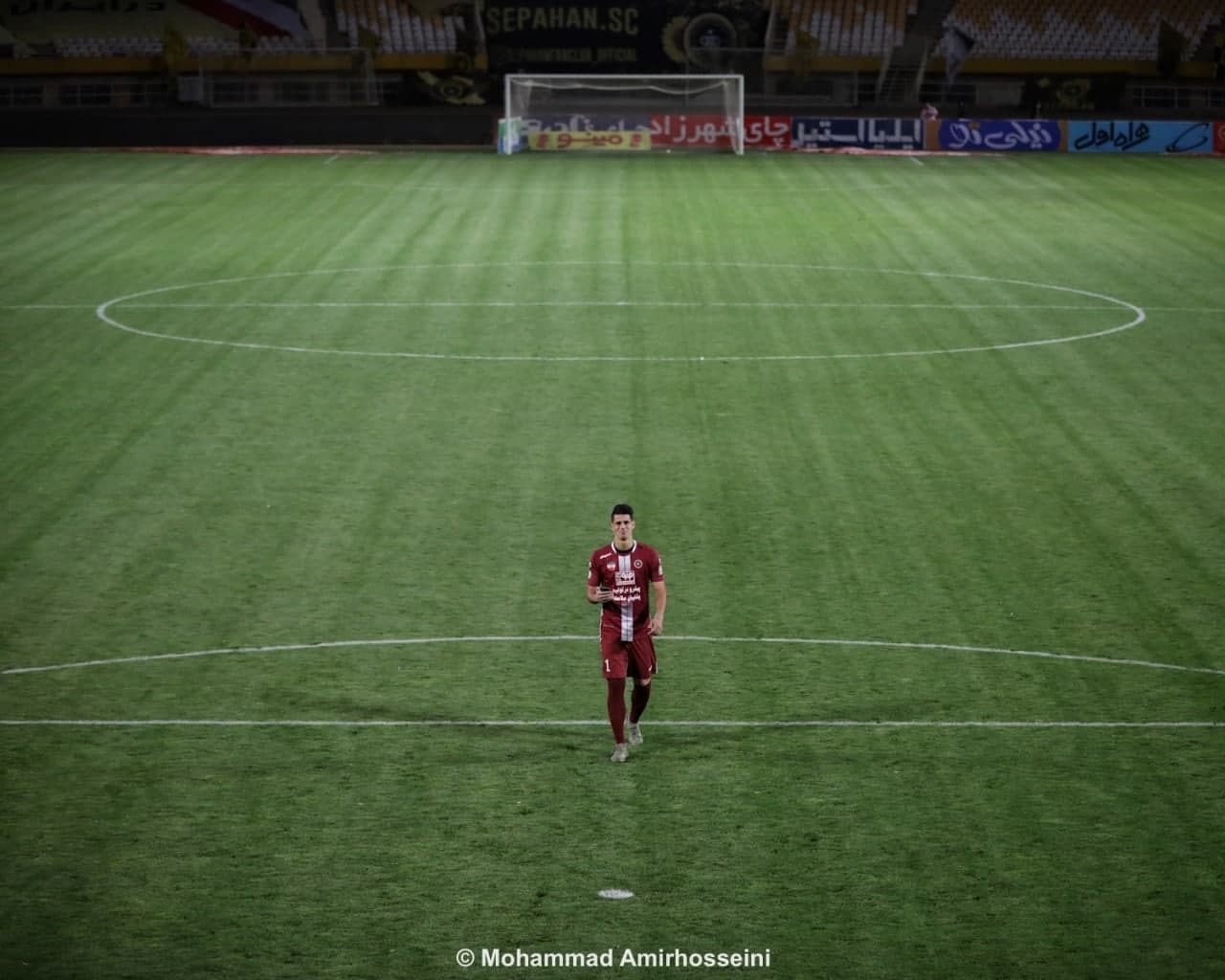 خداحافظی پیام نیازمند به سبک اینستا در نقش جهان + عکس