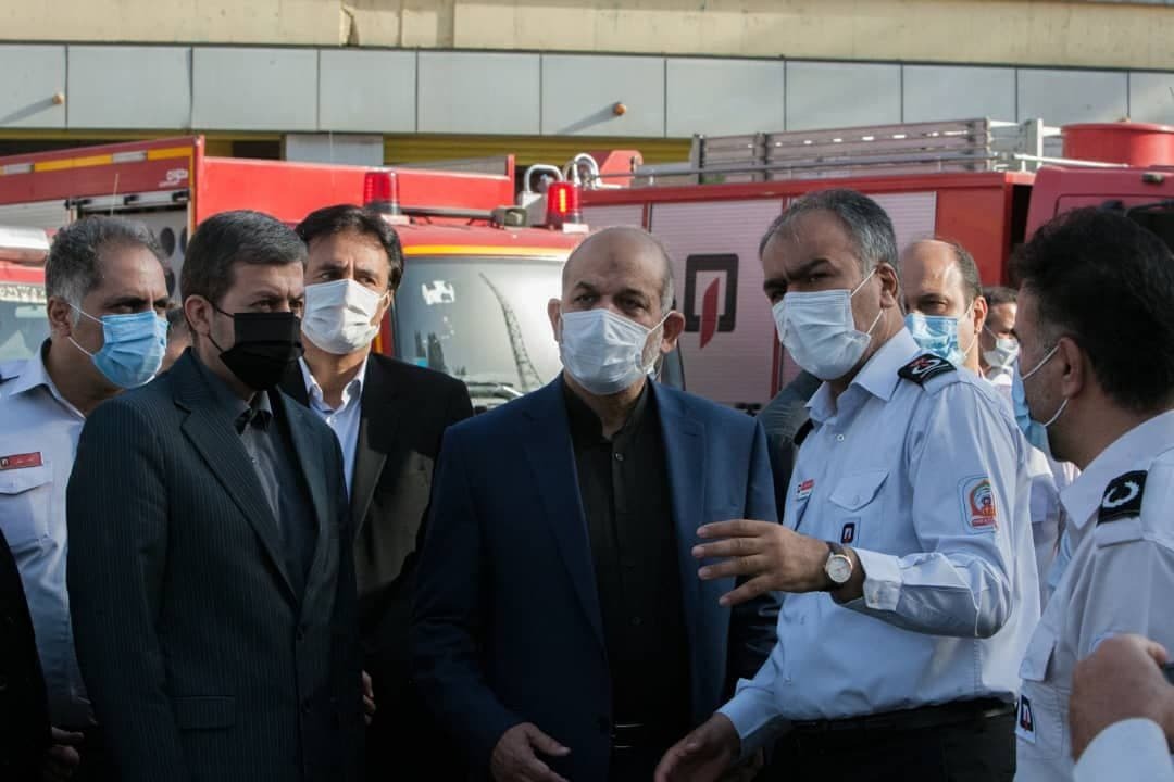 بازدید سرزده وزیر کشور از ایستگاه میدان حسن آباد آتش نشانی تهران