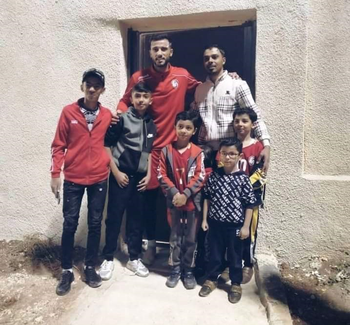 وقتی آرزوی کودک سوری قبل از بازی با تیم ملی ایران برآورده شد+عکس