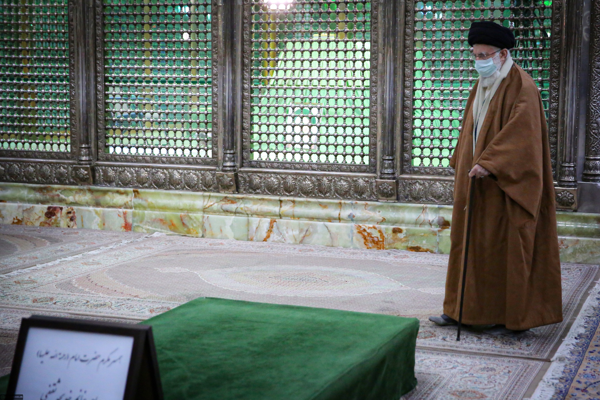 حضور در مرقد مطهر امام راحل و گلزار شهدای بهشت زهرا