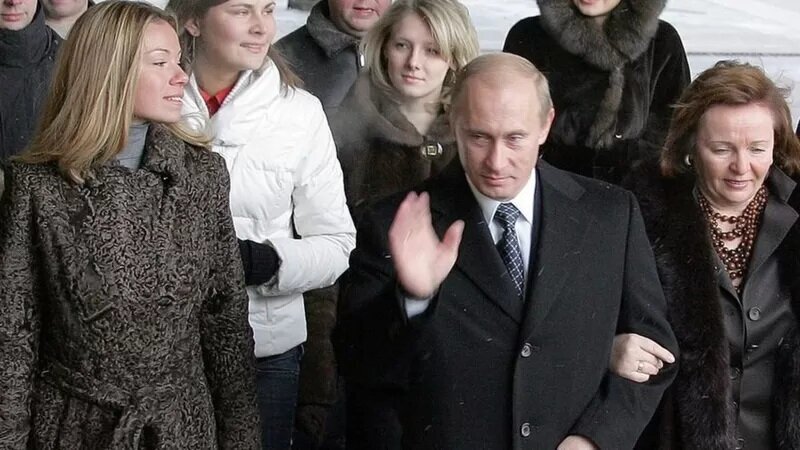 دختران پوتین که هستند؟ | نکات ویژه در مورد خانواده رئیس جمهور روسیه + عکس