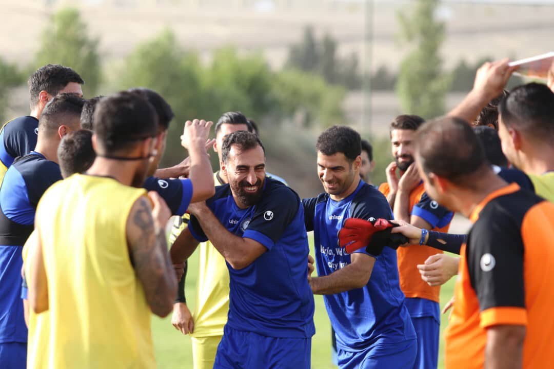 قاسمی نژاد در تونل وحشت گل گهر+ عکس