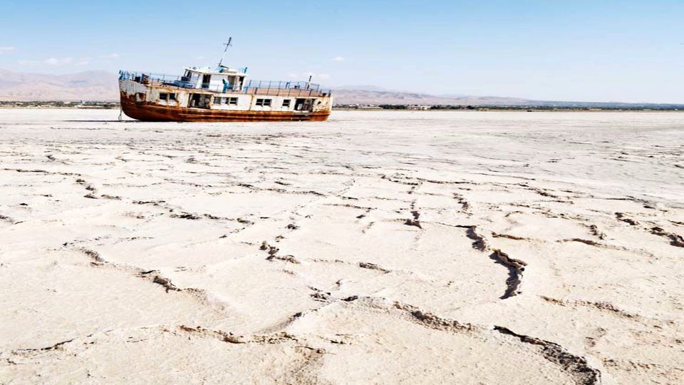 از خبر خشک شدن دریاچه ارومیه تا تداوم خشکسالی تا سال ۲۰۲۵ در ایران