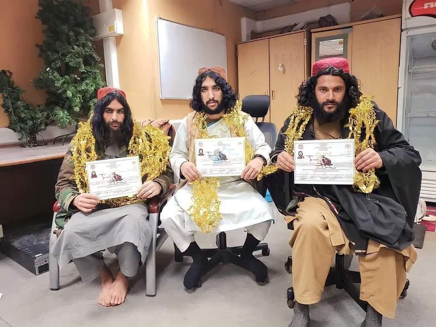 خلبانان نیروی هوایی طالبان