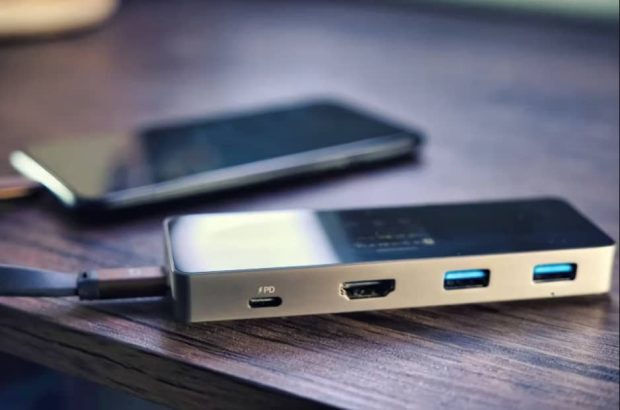 اتصال گوشی به تلویزیون با سیم